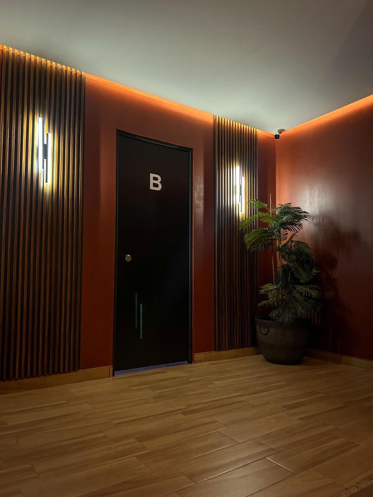 Spartacus Hostel Boutique For Men Puerto Vallarta Bagian luar foto