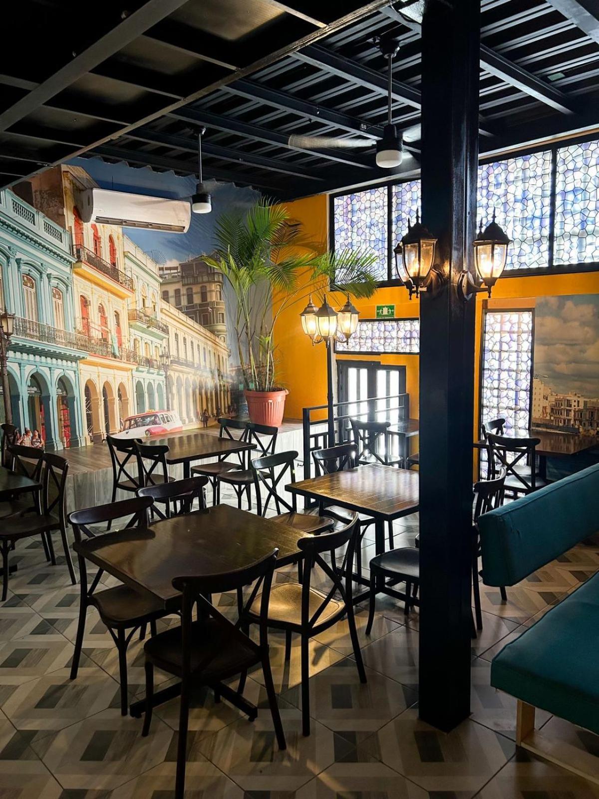 Spartacus Hostel Boutique For Men Puerto Vallarta Bagian luar foto