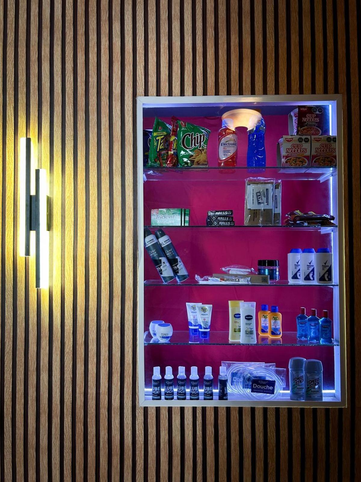 Spartacus Hostel Boutique For Men Puerto Vallarta Bagian luar foto