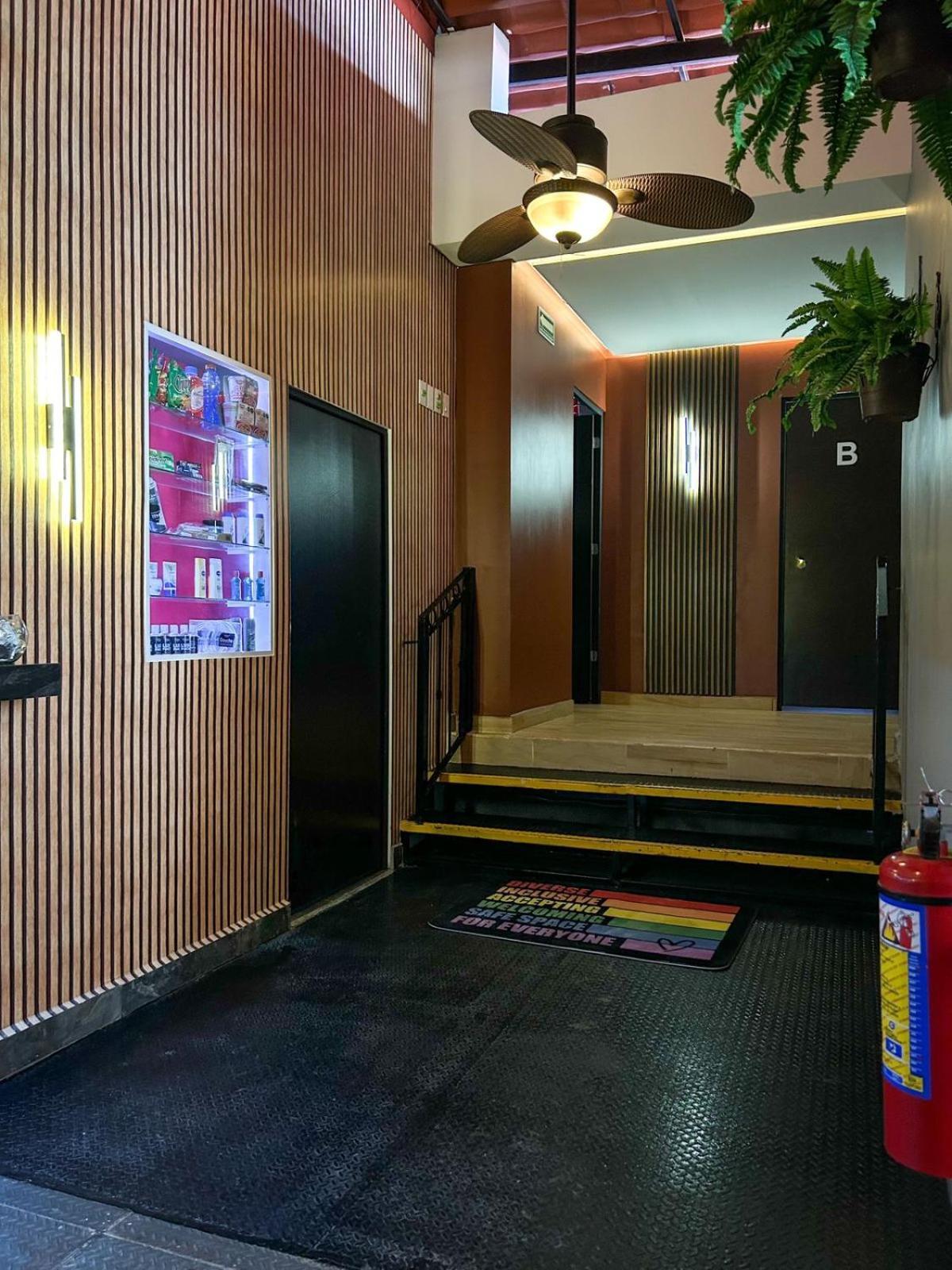 Spartacus Hostel Boutique For Men Puerto Vallarta Bagian luar foto