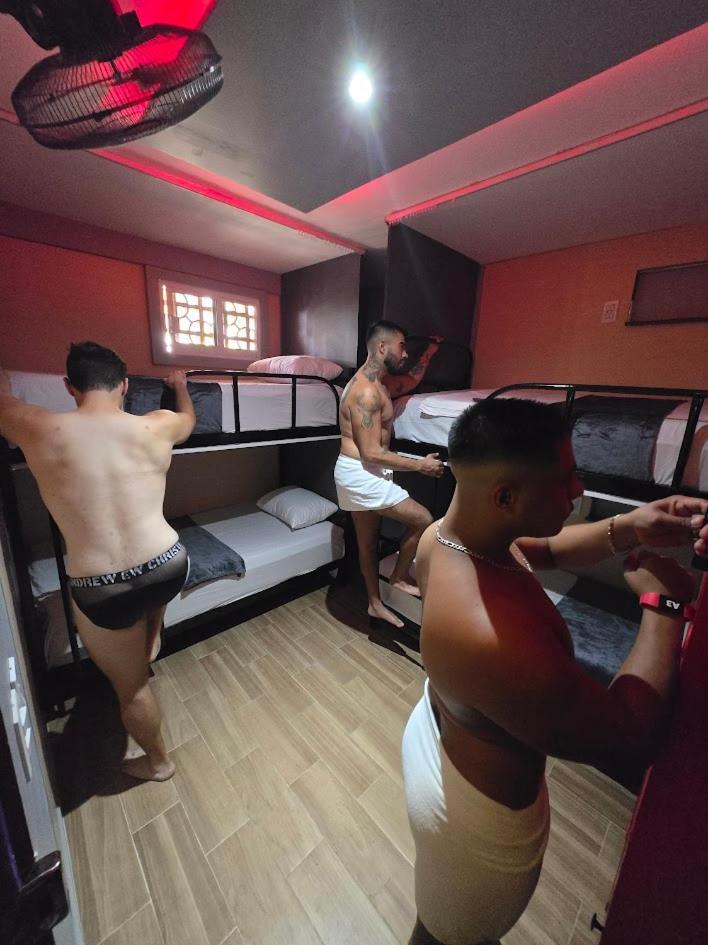 Spartacus Hostel Boutique For Men Puerto Vallarta Bagian luar foto